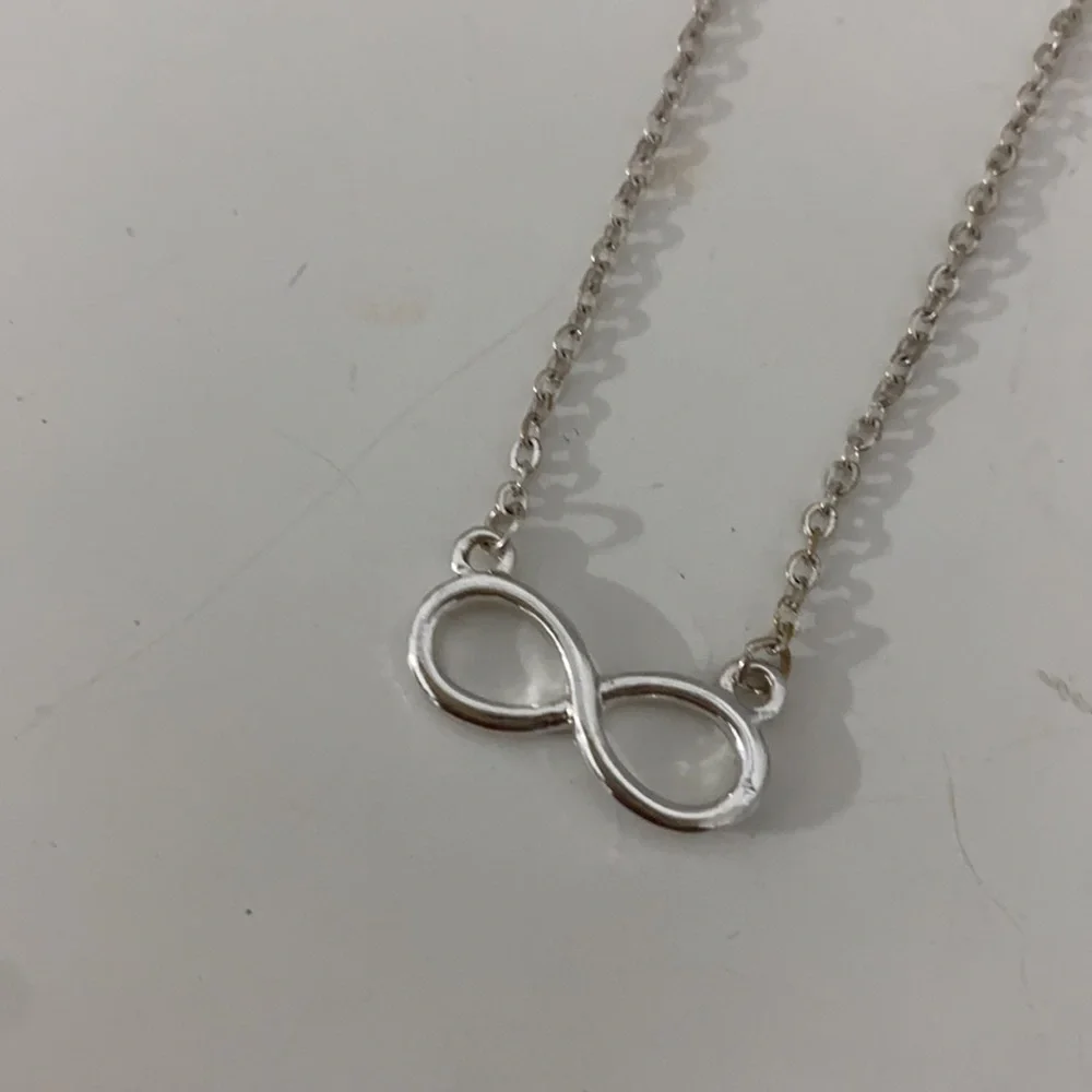 NWOT Infinity Sign Necklace - Picture 2 of 2